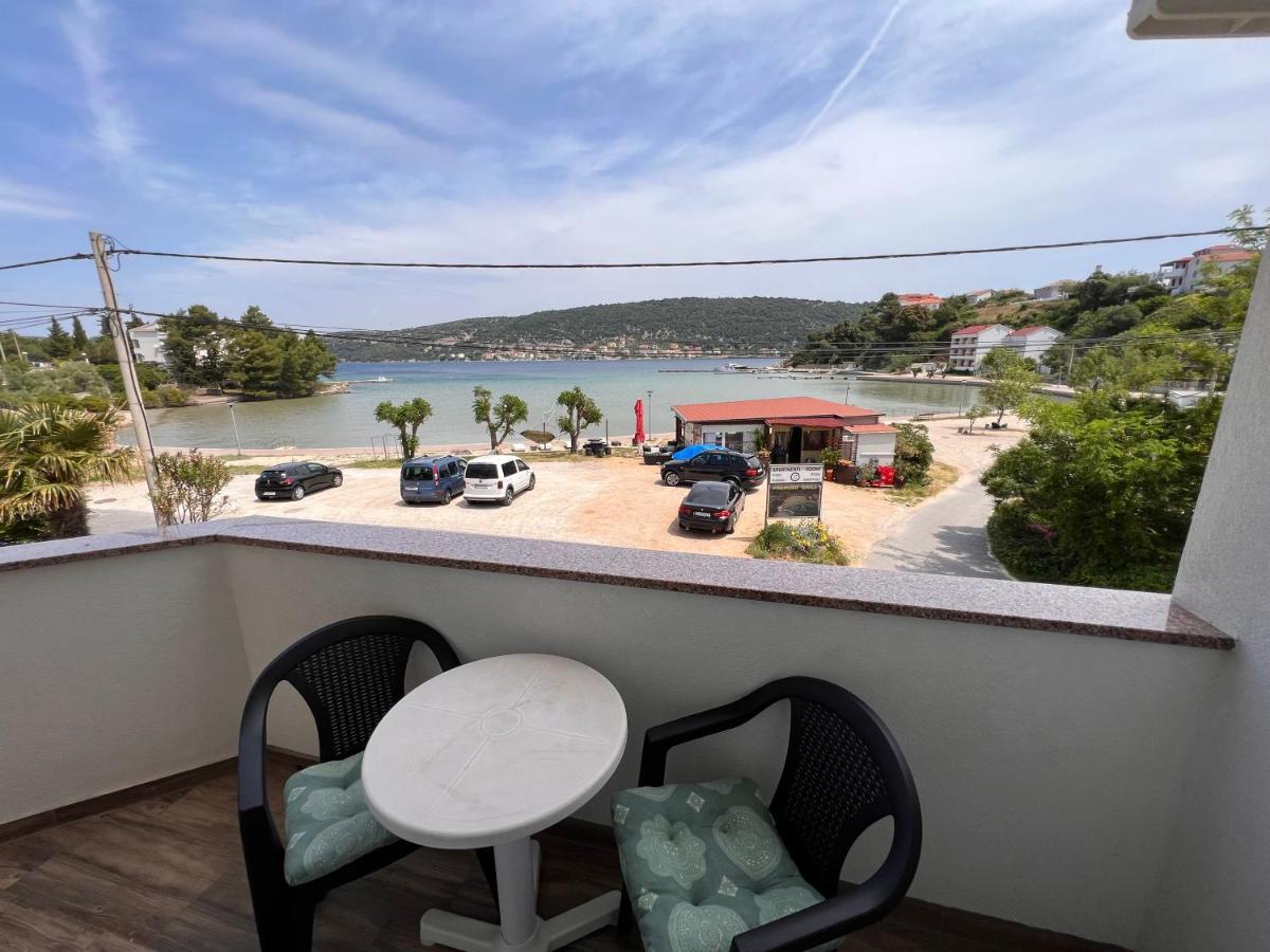 Apartmani Premijer-Rab Supetarska Draga Luaran gambar