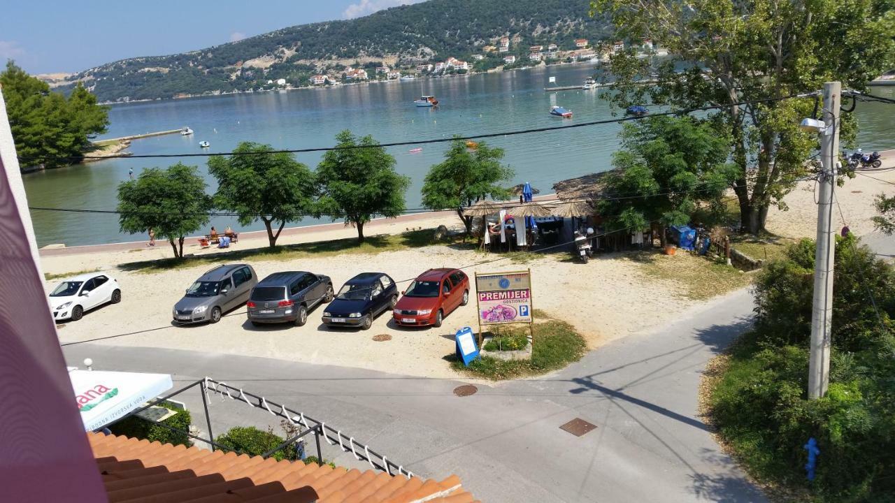 Apartmani Premijer-Rab Supetarska Draga Luaran gambar
