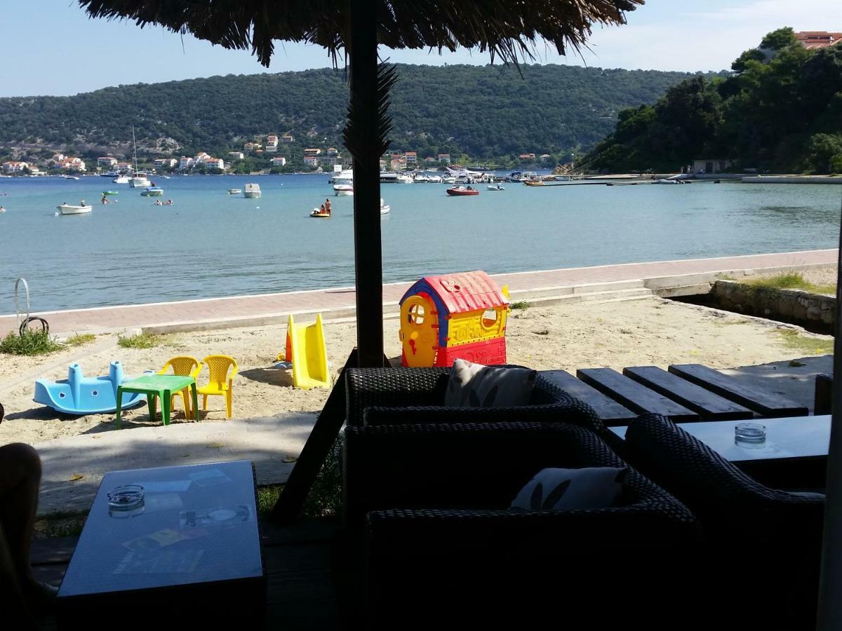 Apartmani Premijer-Rab Supetarska Draga Luaran gambar