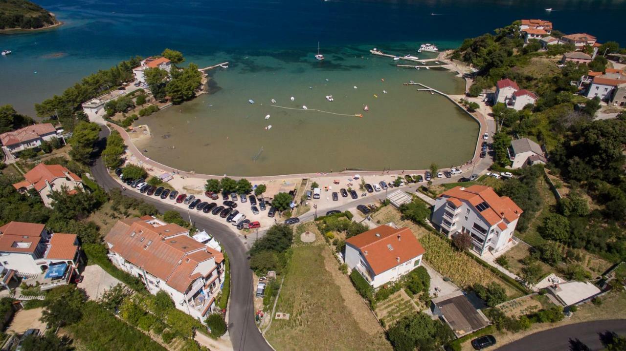 Apartmani Premijer-Rab Supetarska Draga Luaran gambar