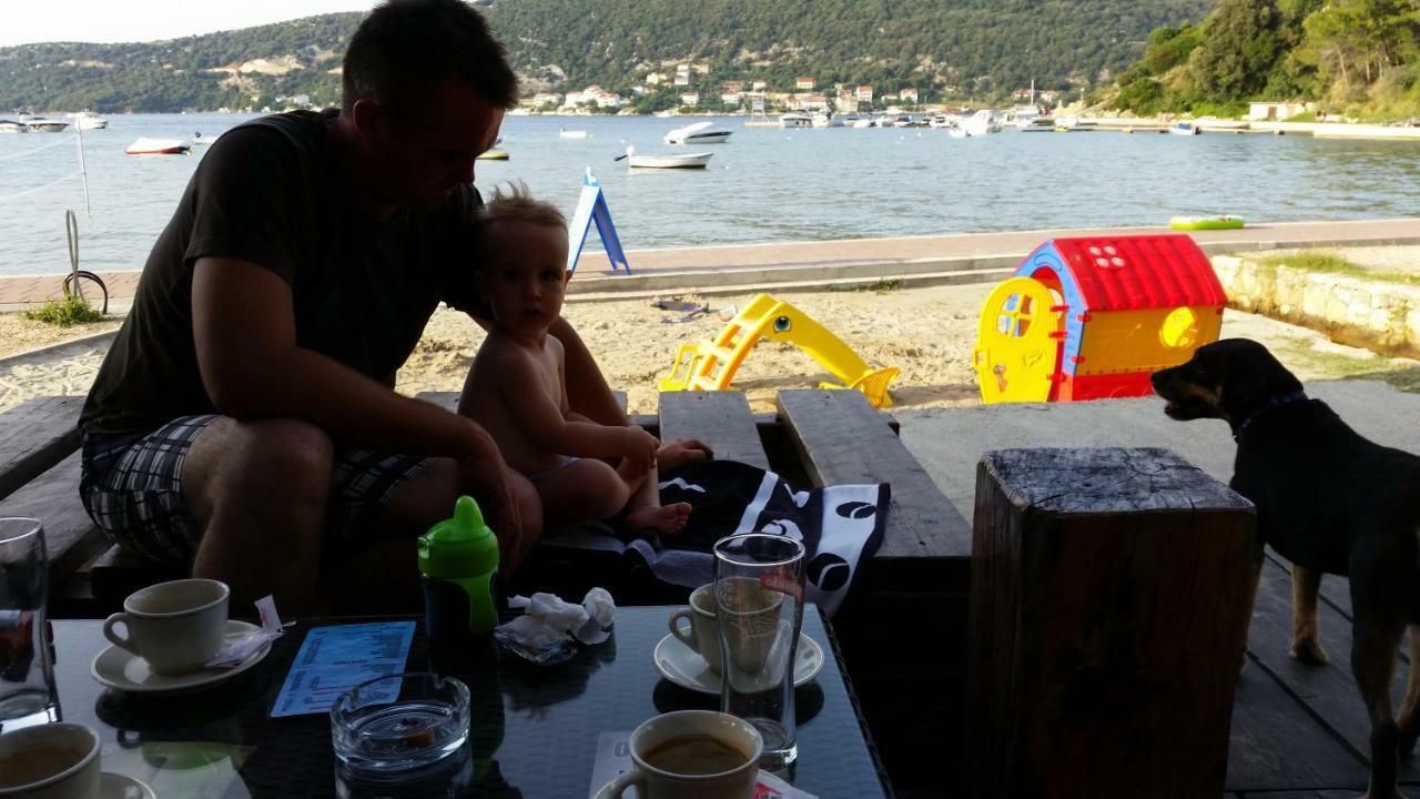 Apartmani Premijer-Rab Supetarska Draga Luaran gambar