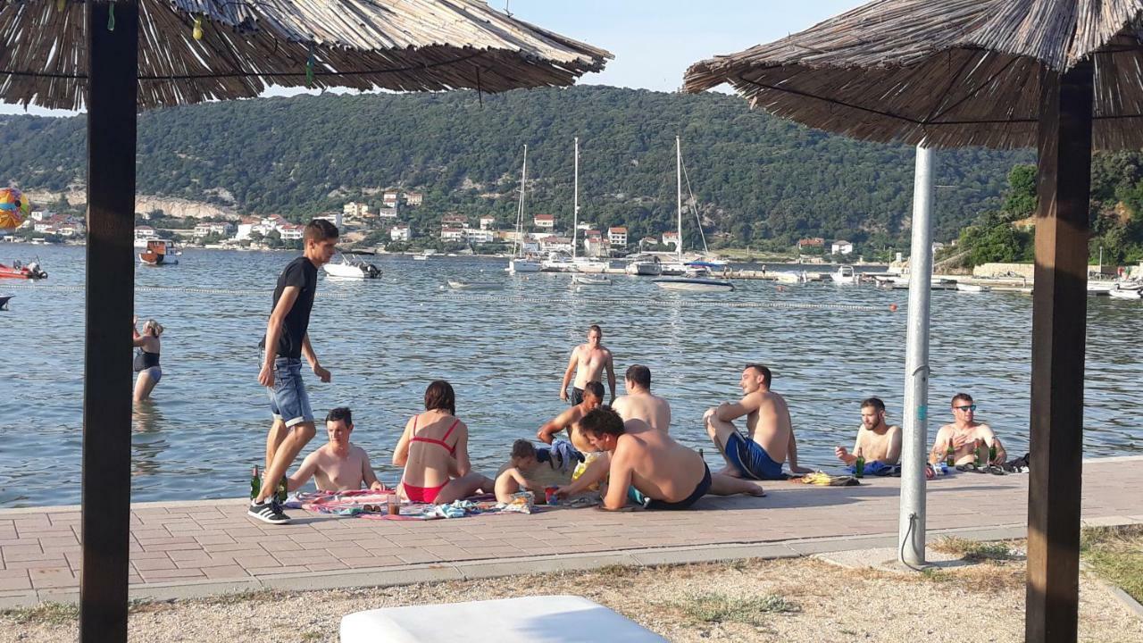 Apartmani Premijer-Rab Supetarska Draga Luaran gambar