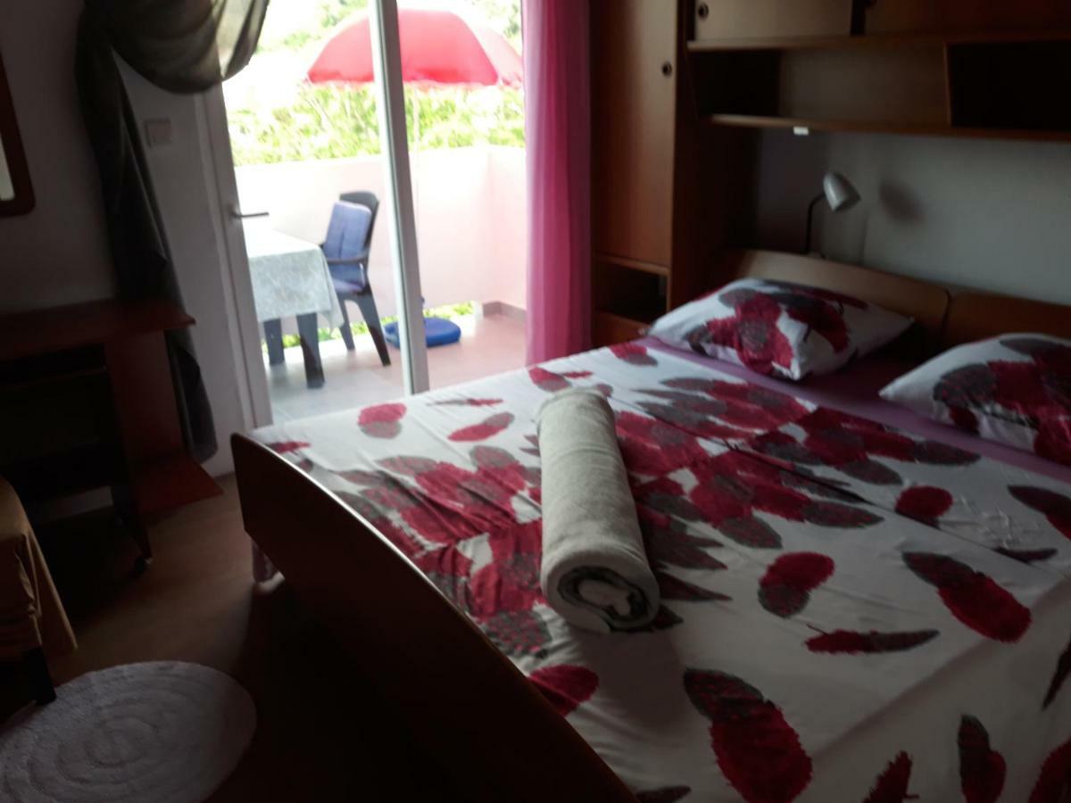 Apartmani Premijer-Rab Supetarska Draga Luaran gambar